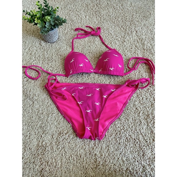 Hollister Other - Hollister Triangle Bikini